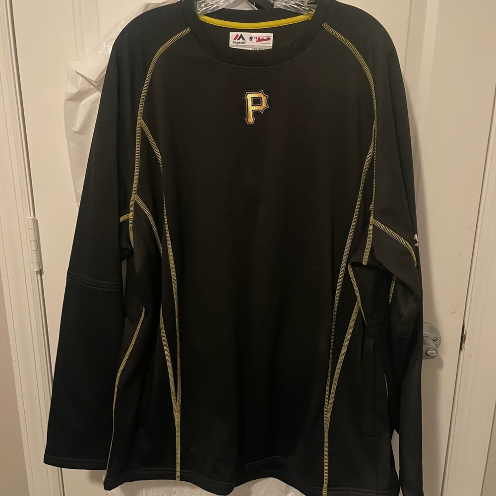 BRAND NEW Men’s Long Sleeve Pirate Jersey with pockets, XL